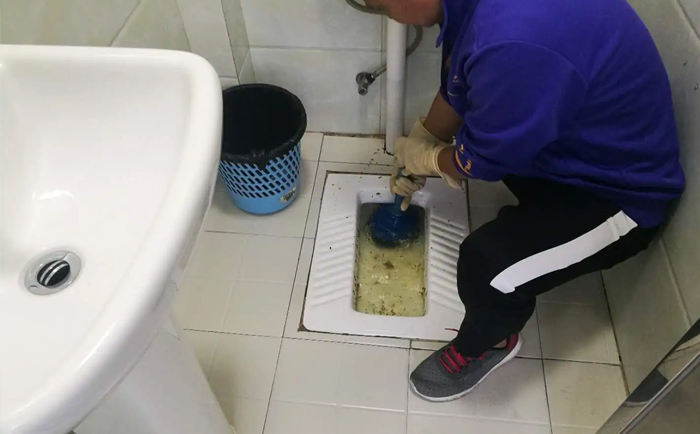 玛纳斯疏通蹲坑